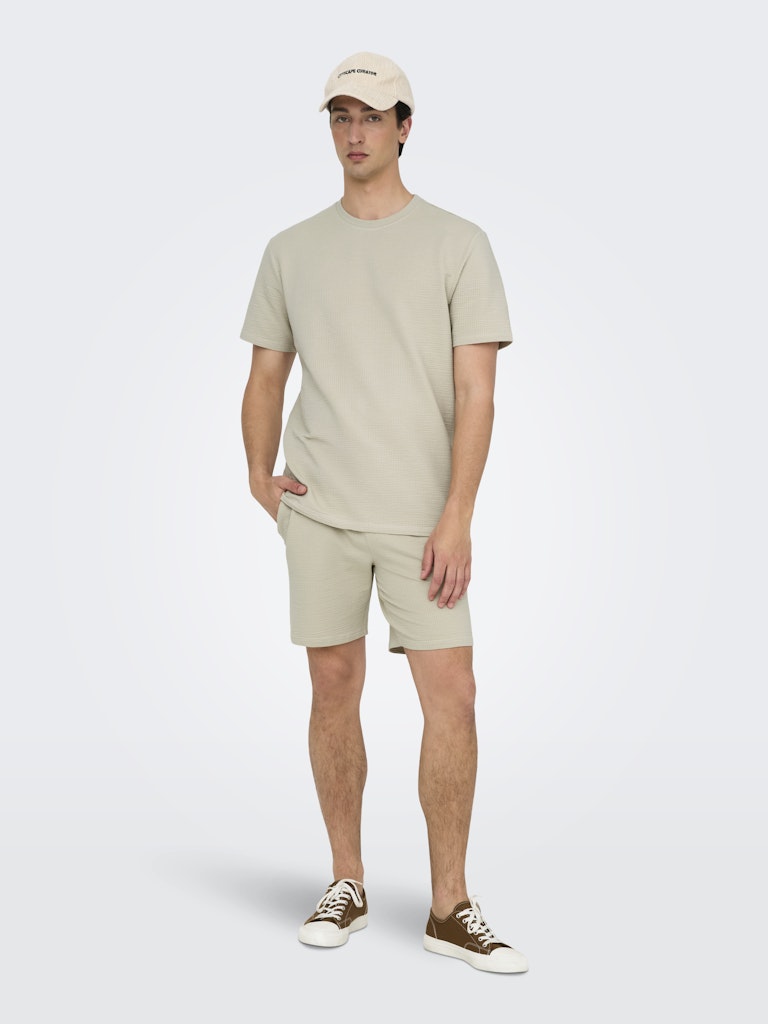ONSKIAN REG SEERSUCKER SHORTS - Silver Lining