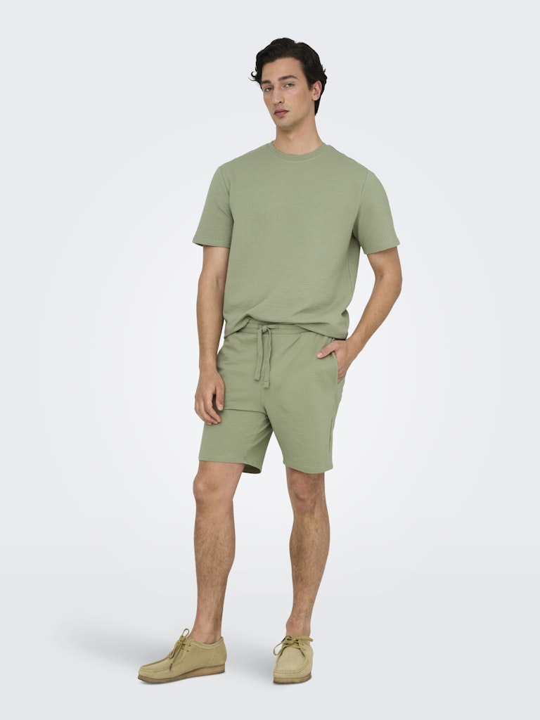 ONSKIAN LIFE REG SEERSUCKER SS TEE - Seagrass