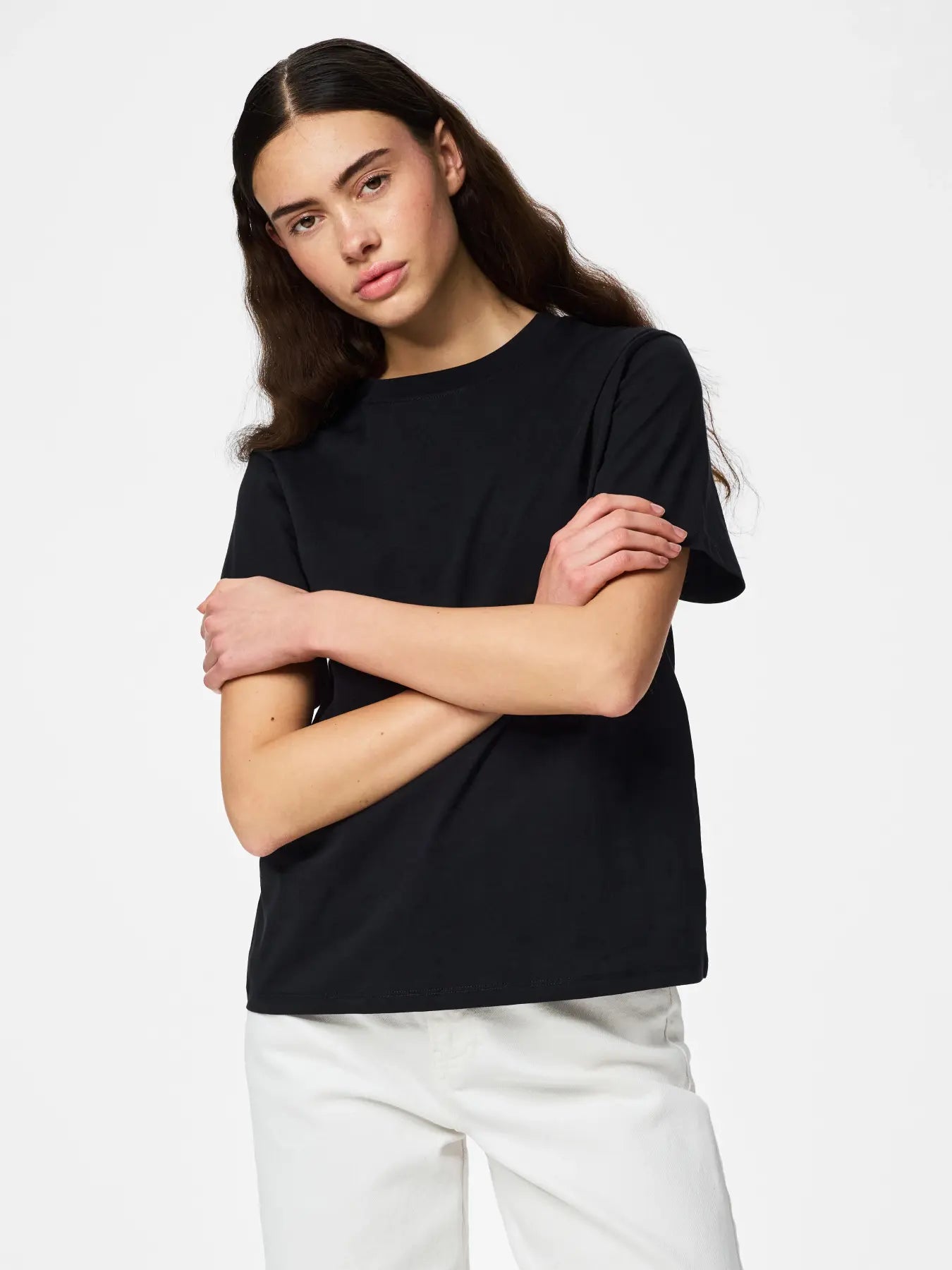 PCRIA SS SOLID TEE - Black