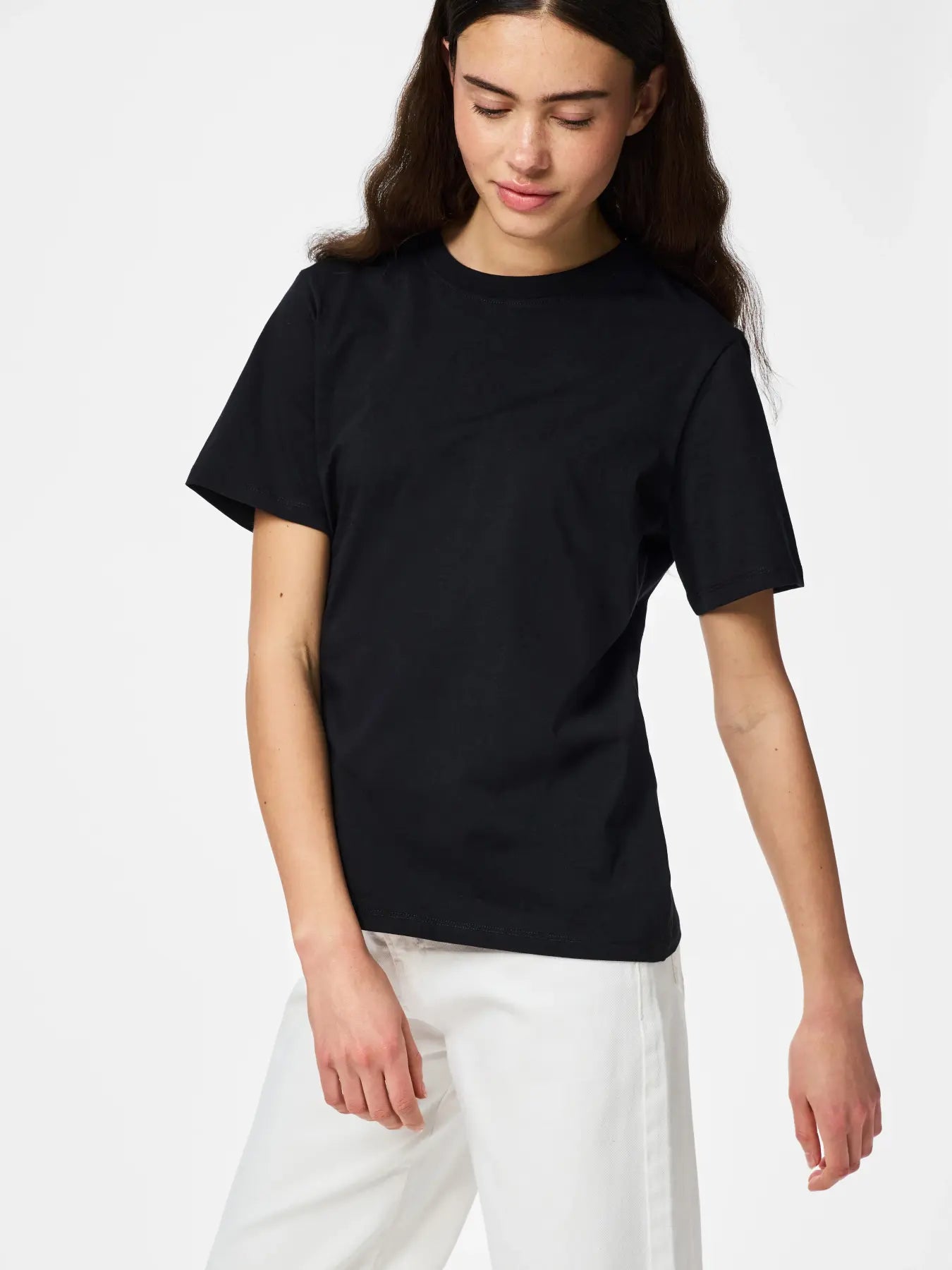 PCRIA SS SOLID TEE - Black