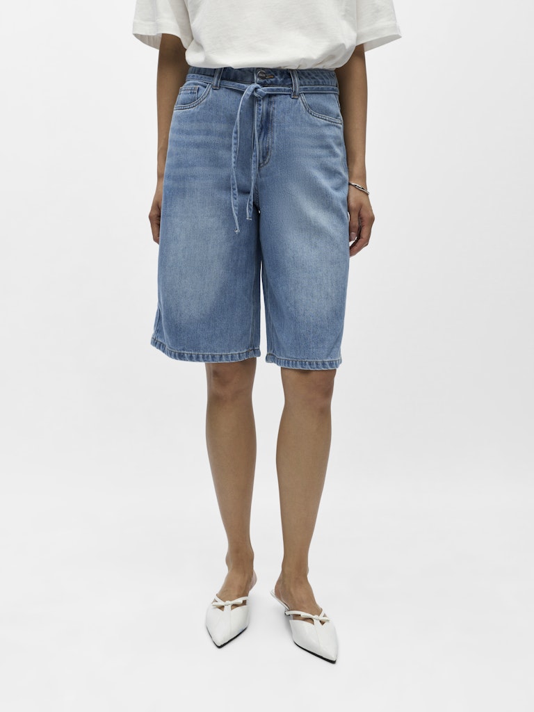 OBJROSIE MW LO DENIM LONG SHORTS - Light Blue Denim