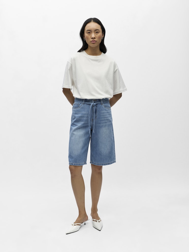 OBJROSIE MW LO DENIM LONG SHORTS - Light Blue Denim