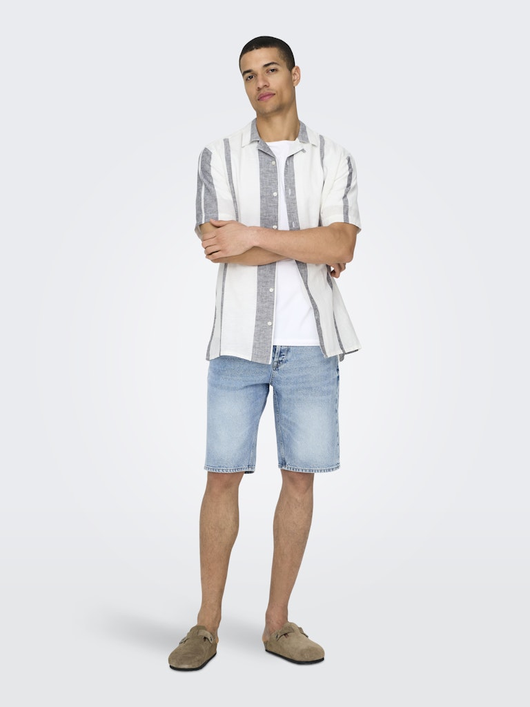 ONSCAIDEN LIFE STRIPE RESORT LINENBLEND - Cloud Dancer/Navy