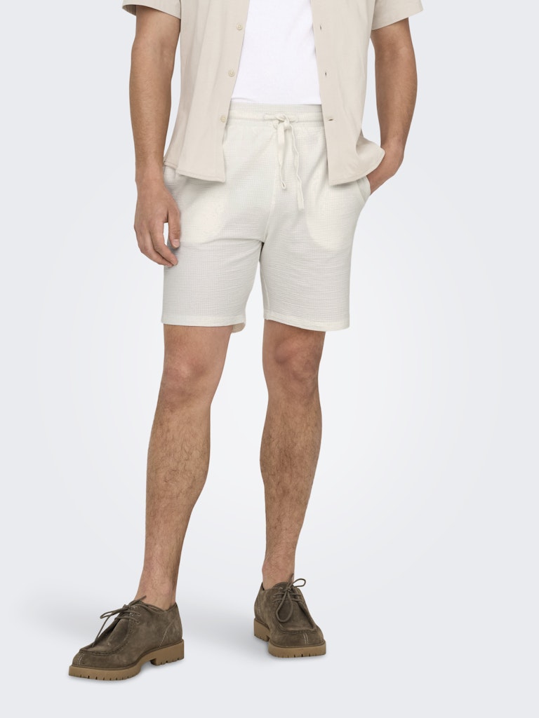 ONSKIAN LIFE REG SEERSUCKER SHORTS - Cloud Dancer