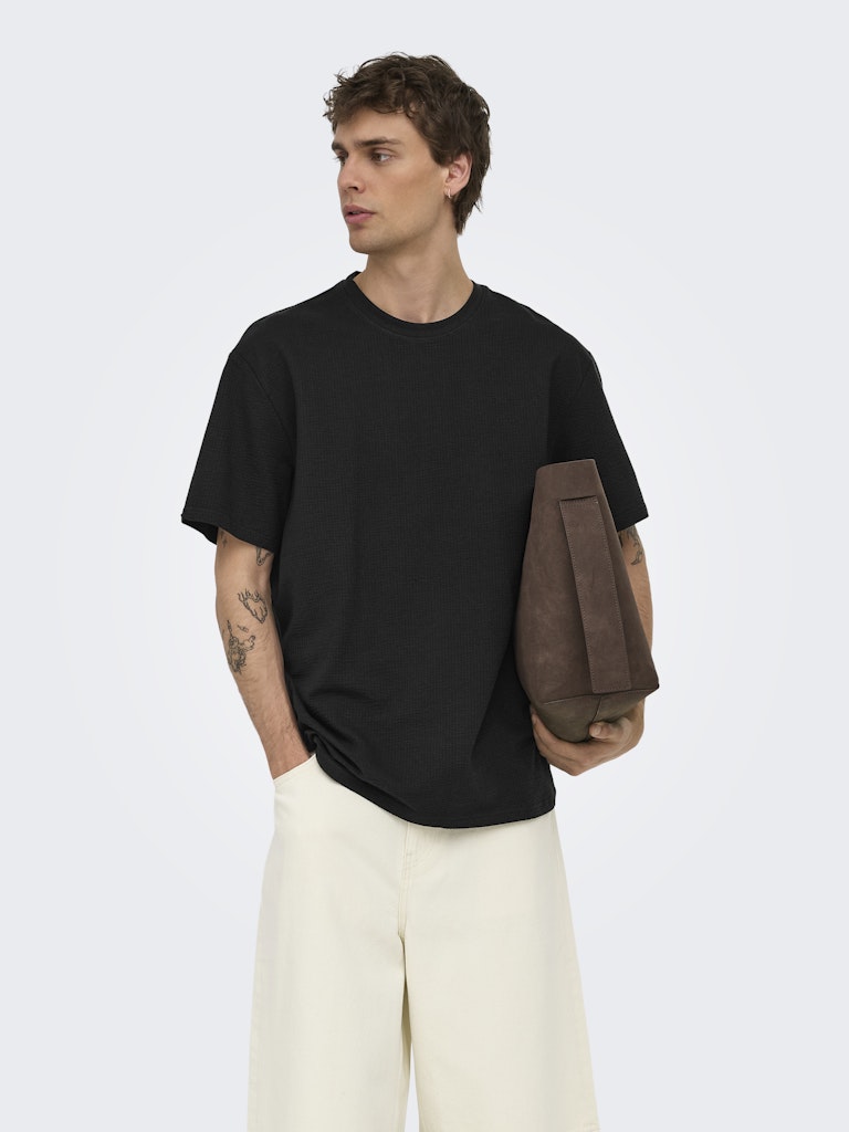 ONSKIAN LIFE REG SEERSUCKER SS TEE - Black
