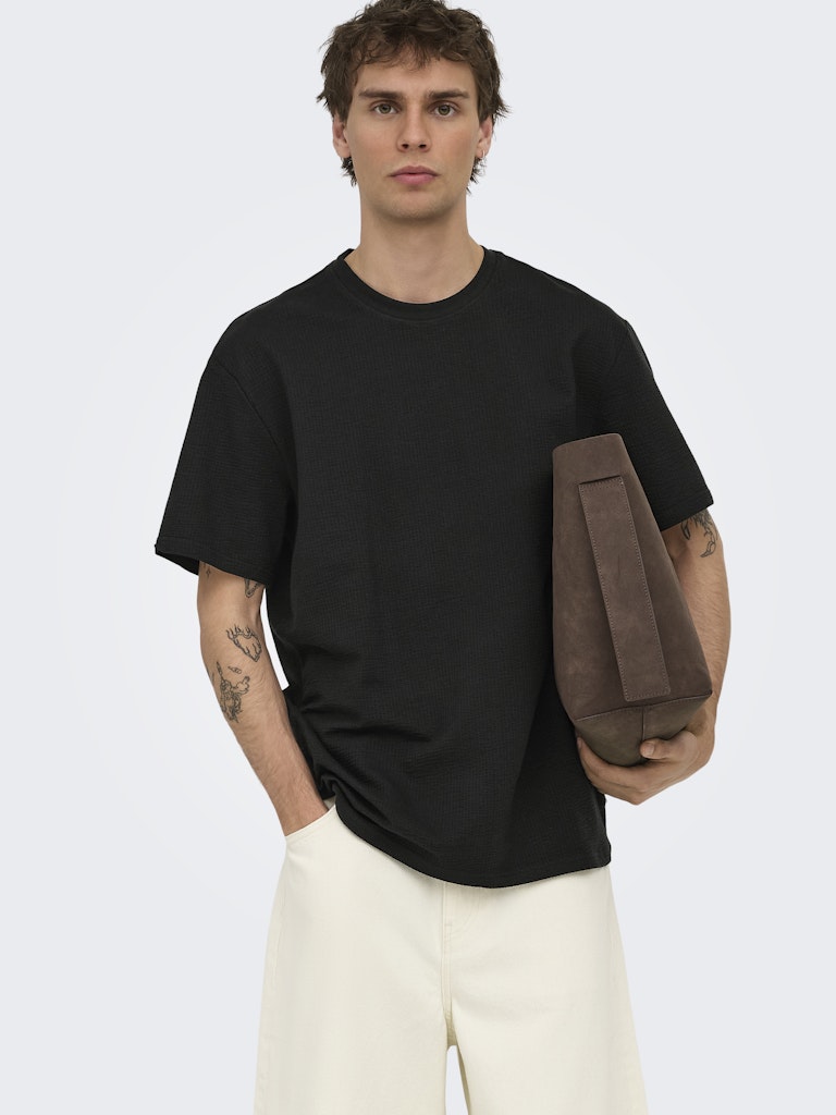 ONSKIAN LIFE REG SEERSUCKER SS TEE - Black