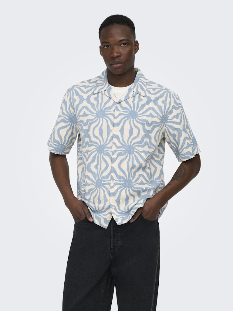 ONSCRUZ RLX SEERSUCKER RESORT SS SHIRT - Dusty Blue/AOP Antigue White