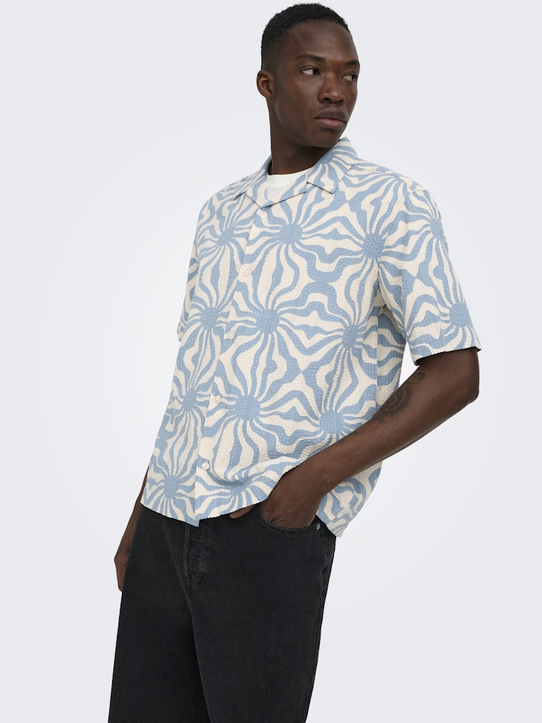 ONSCRUZ RLX SEERSUCKER RESORT SS SHIRT - Dusty Blue/AOP Antigue White