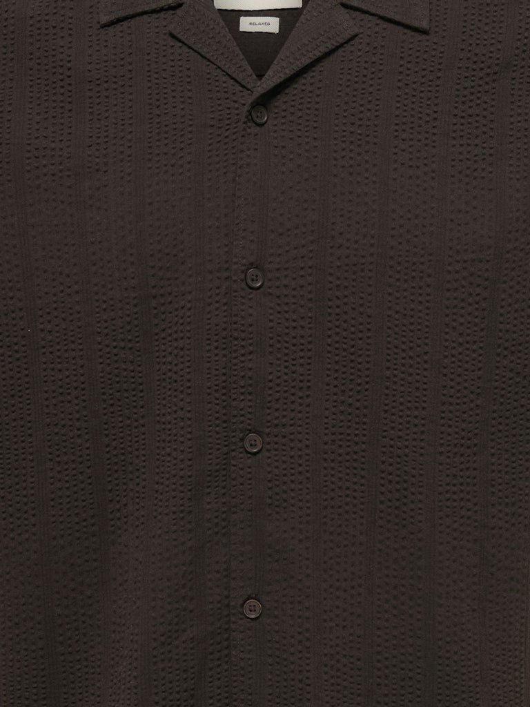 ONSCRUZ RLX SEERSUCKER RESORT SS SHIRT - Black Coffee