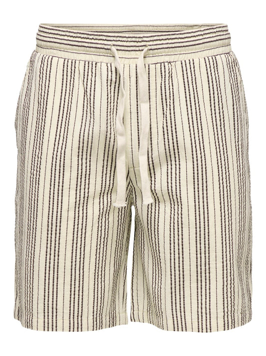ONSCRUZ SEERSUCKER JOGGER SHORTS - Antique White/Black Coffee Stripes