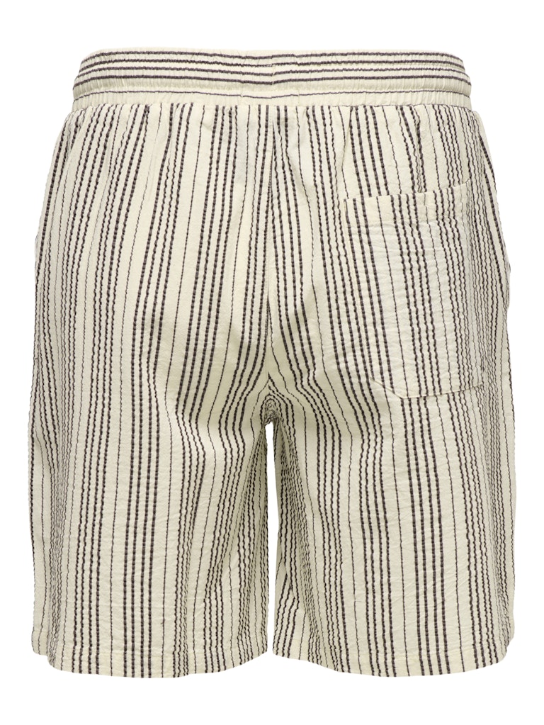 ONSCRUZ SEERSUCKER JOGGER SHORTS - Antique White/Black Coffee Stripes