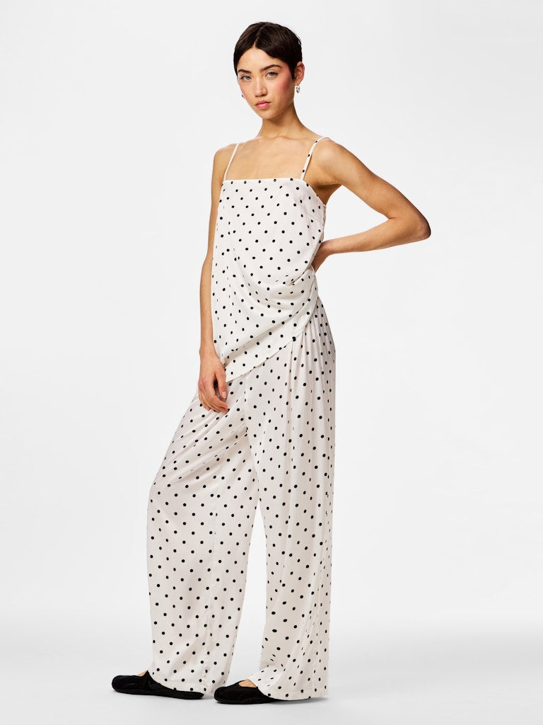 PCJYTTA MW STRAIGHT SATIN PANTS - Cloud Dancer/Black Dots