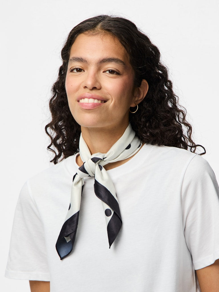 PCDONNIE SQUARE SCARF Birch/Black Dots