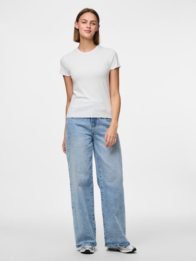 PCNICCA SS O-NECK TOP - Bright White