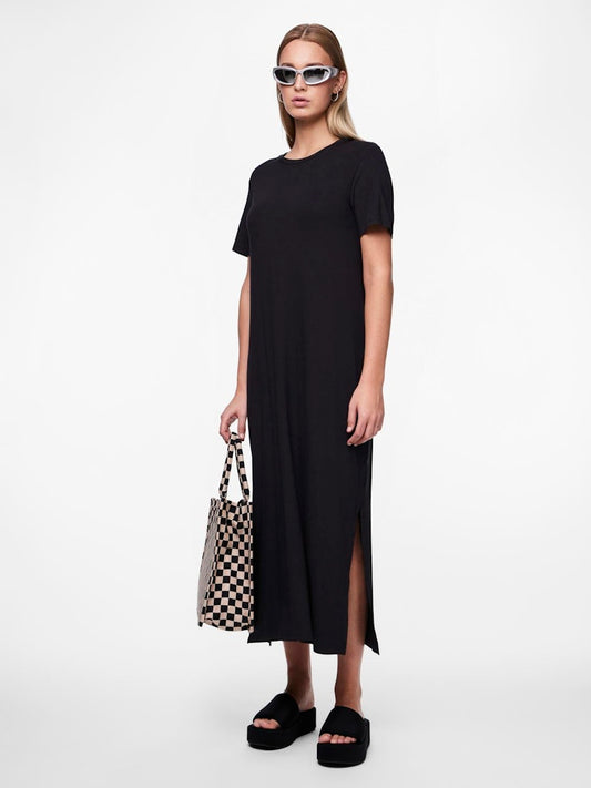 PCSOFIA SS T-SHIRT MAXI DRESS - Black