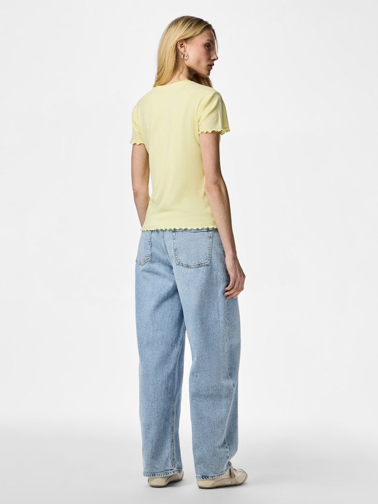 PCNICCA SS O-NECK TOP - French Vanilla