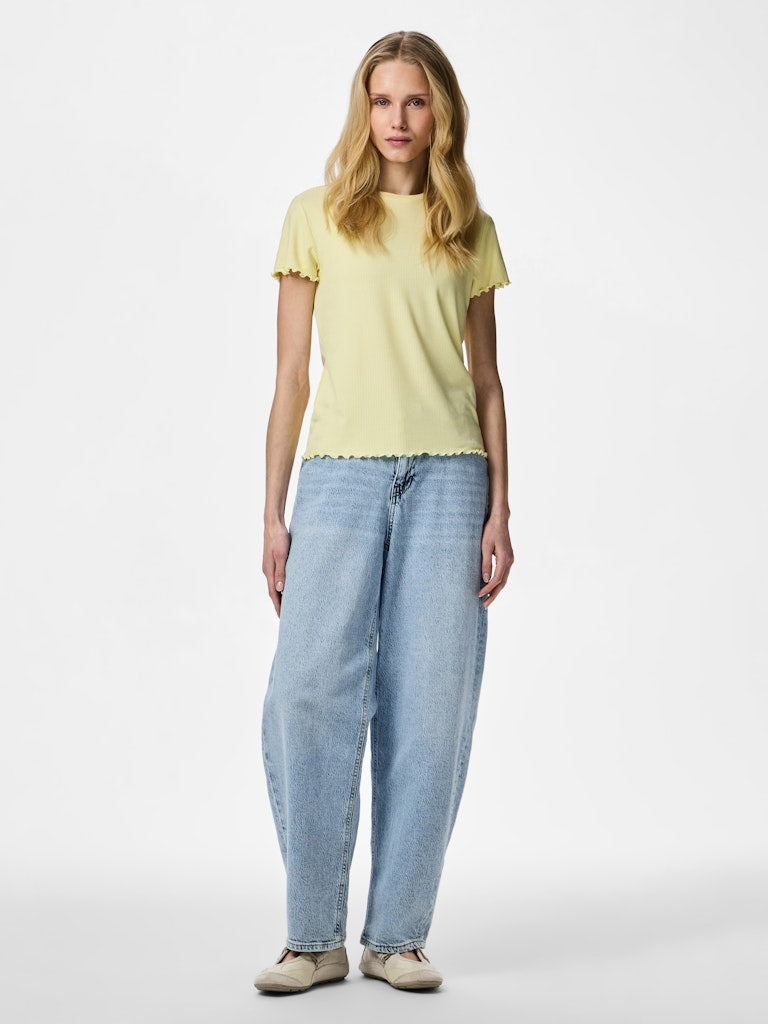 PCNICCA SS O-NECK TOP - French Vanilla