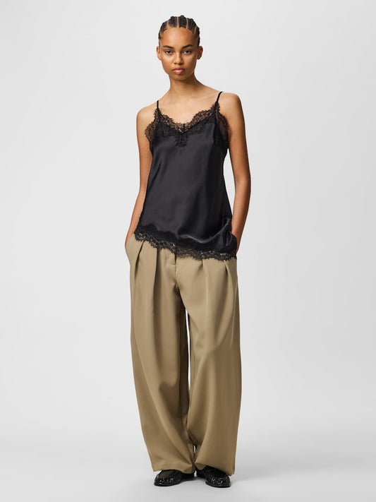 PCJESSA SINGLET W/LACE - Black/Black Lace