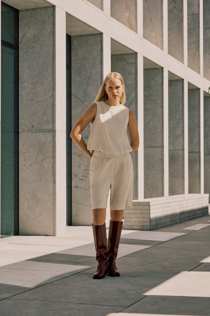 VIPRISILLA HW BERMUDA SHORTS - Super Light Natural Melange