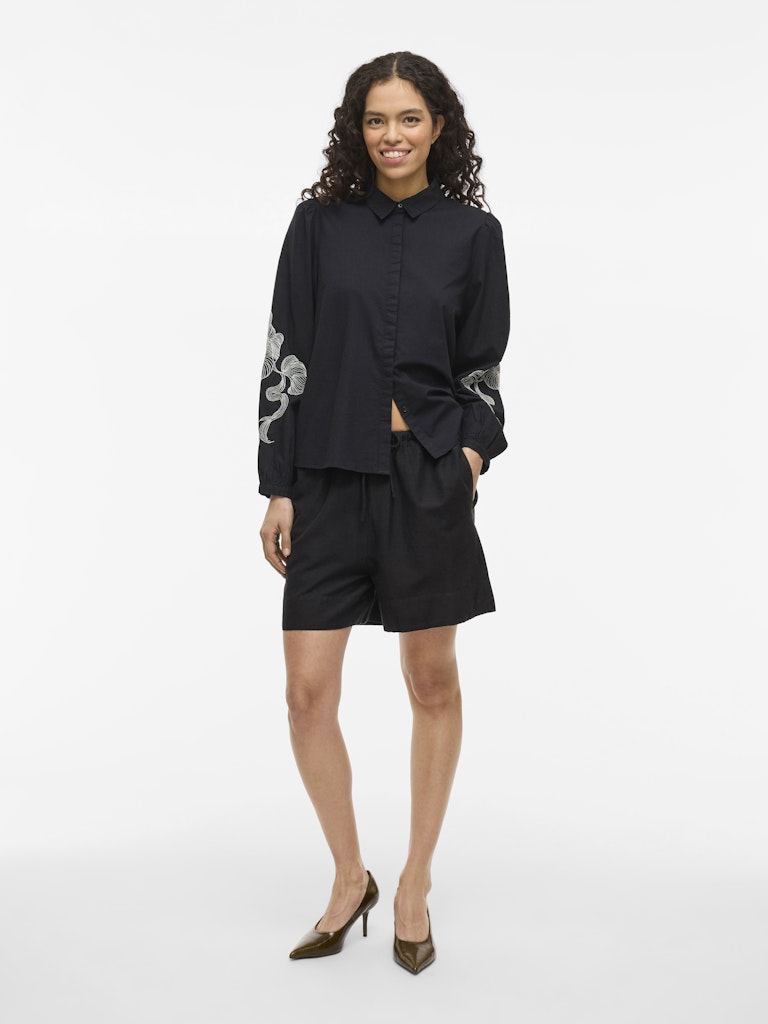 VIPRISILLA HW SHORTS - Black Beauty