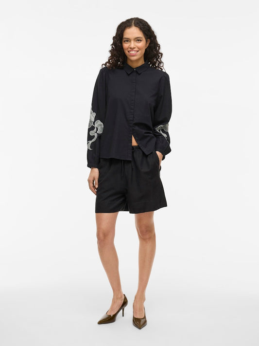 VIPRISILLA HW SHORTS - Black Beauty