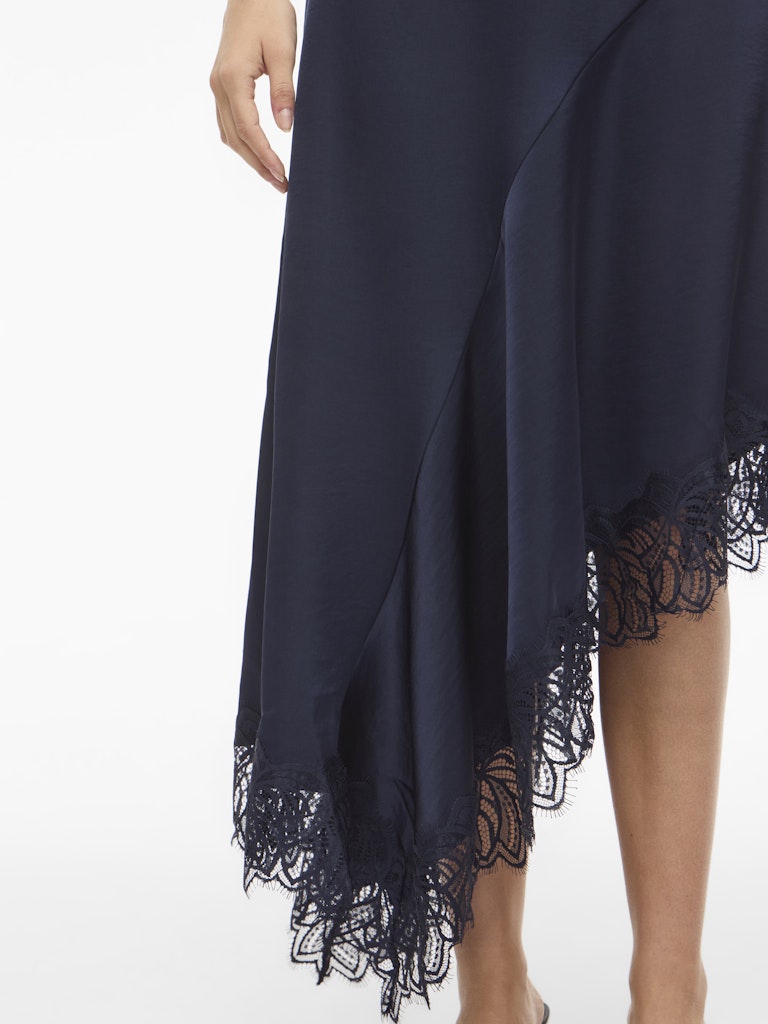 VILEA HIGH LOW LACE SKIRT - Navy Blazer